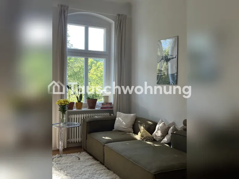Tauschwohnung: Tausche wunderschöne neu sanierte 2-Zi-Altbau WHG Balkon Nk — photo 1